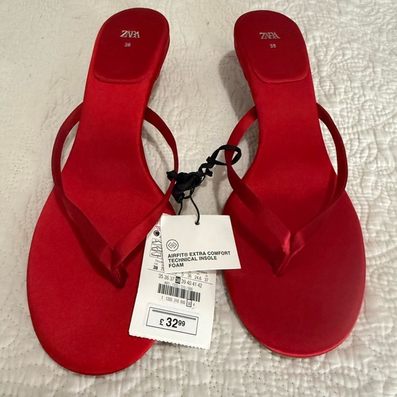 Zara Red Satin Thong Sandals - Picture 1 of 3